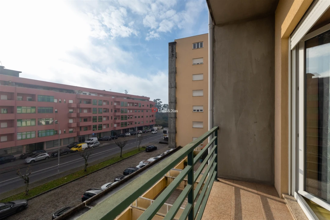 Apartamento T3 para Venda em Paredes Foto 24