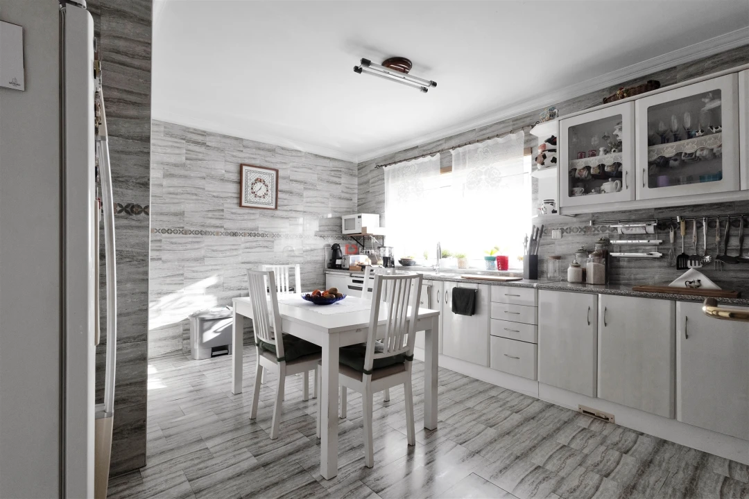 Apartamento T3 para Venda em Paredes Foto 11