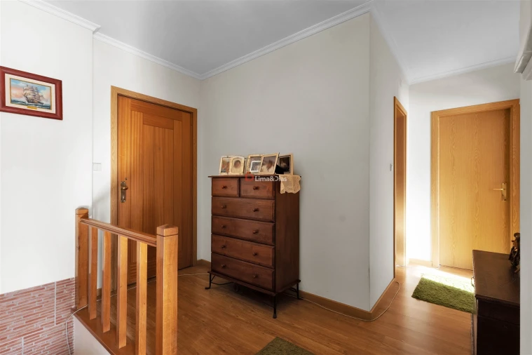 Apartamento T3 para Venda em Paredes Foto 5