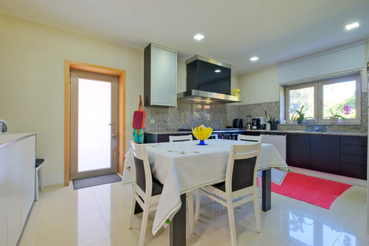 Moradia T5 para Venda em Quintiães e Aguiar Foto 18