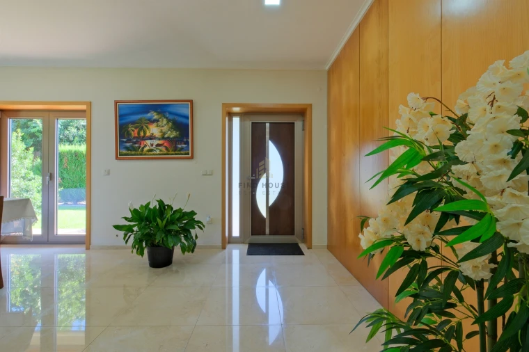 Moradia T5 para Venda em Quintiães e Aguiar Foto 5