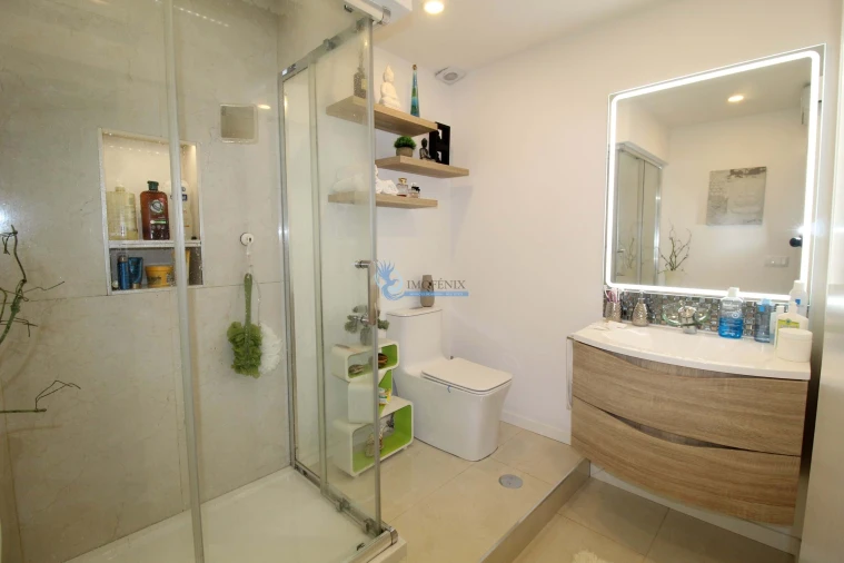 Apartamento T4 para Venda em Albufeira e Olhos de Água Foto 12