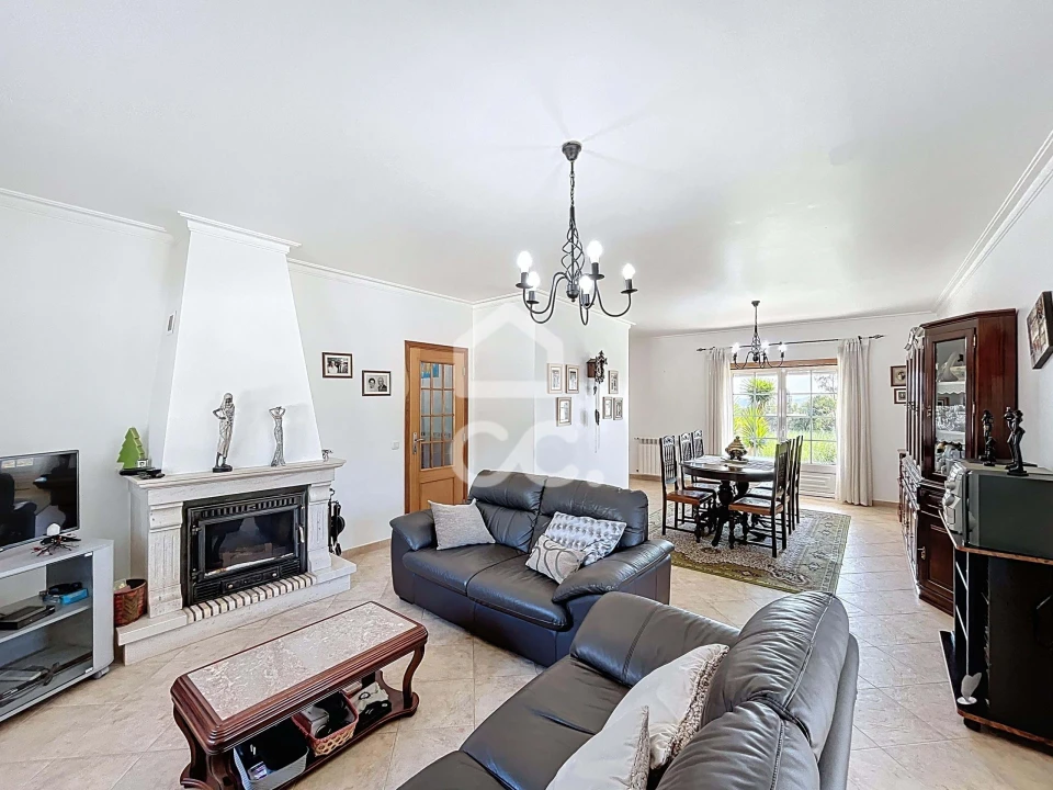 Moradia T4 para Venda em Caldas da Rainha - Santo Onofre e Serra do Bouro Foto 5