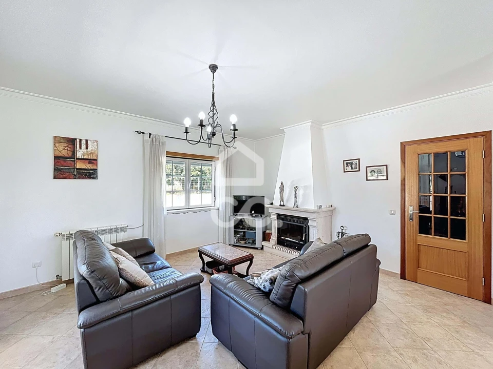 Moradia T4 para Venda em Caldas da Rainha - Santo Onofre e Serra do Bouro Foto 8