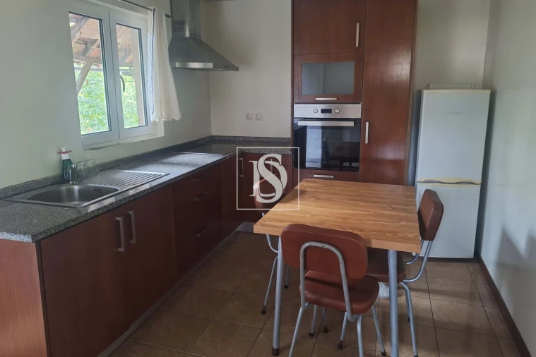 Moradia T3 para Venda em Santiago de Besteiros Foto 5