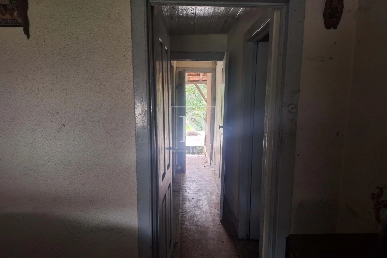 Moradia T3 para Venda em Santiago de Besteiros Foto 14