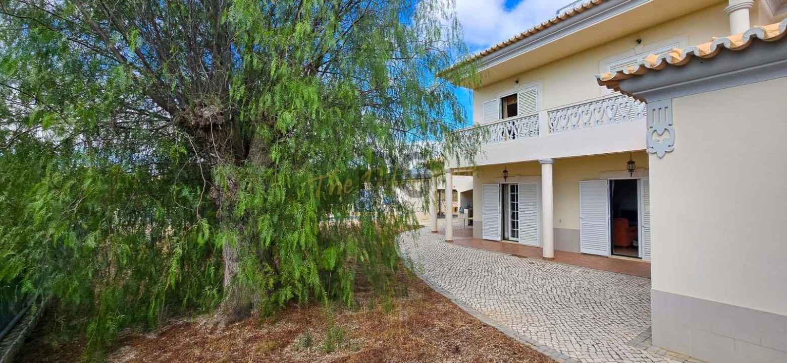 Moradia T5 para Venda em Boliqueime Foto 32