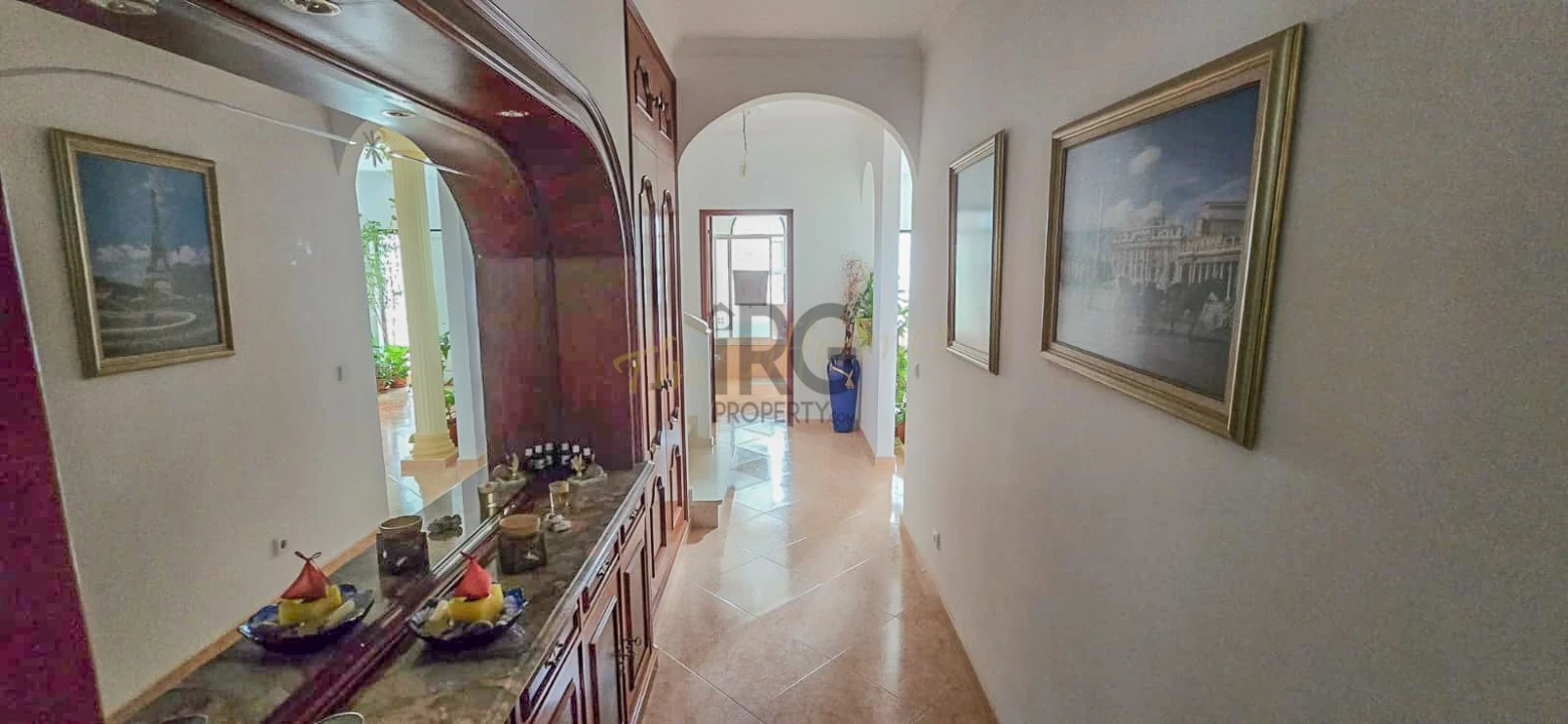 Moradia T5 para Venda em Boliqueime Foto 7