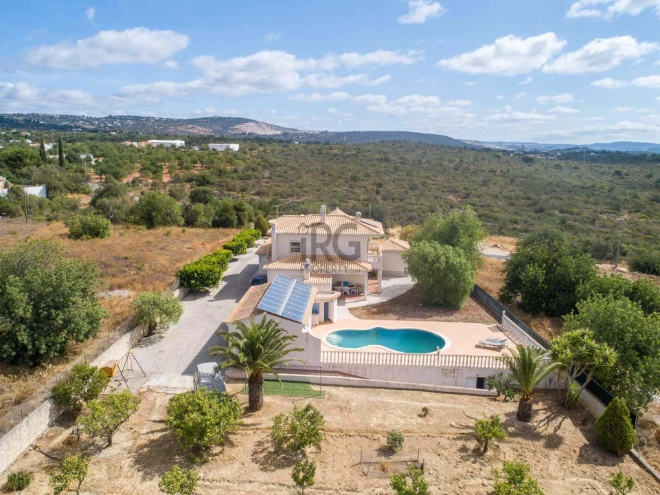 Moradia T5 para Venda em Boliqueime Foto 24