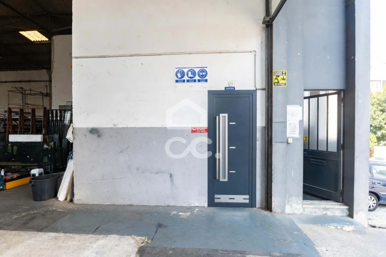 Armazém para Venda em Nogueira e Silva Escura Foto 3