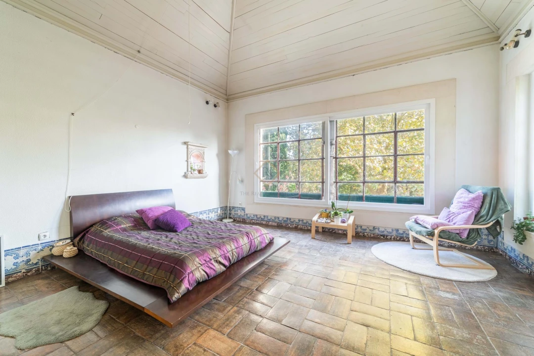 Moradia T7 para Venda em Corroios Foto 29