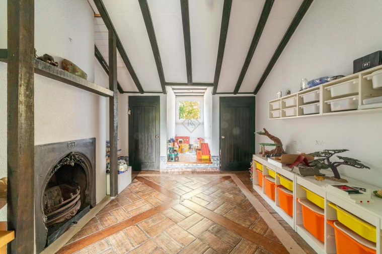 Moradia T7 para Venda em Corroios Foto 27