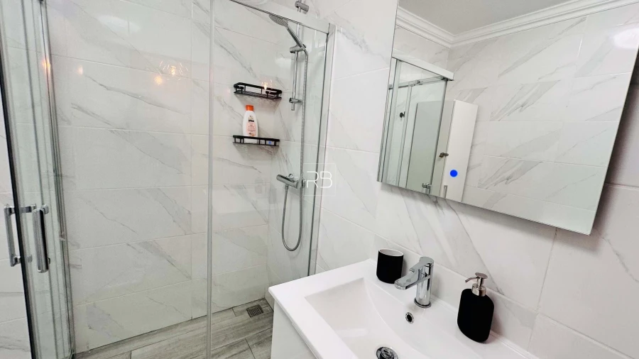 Apartamento T1 para Venda em Vila de Sagres Foto 20