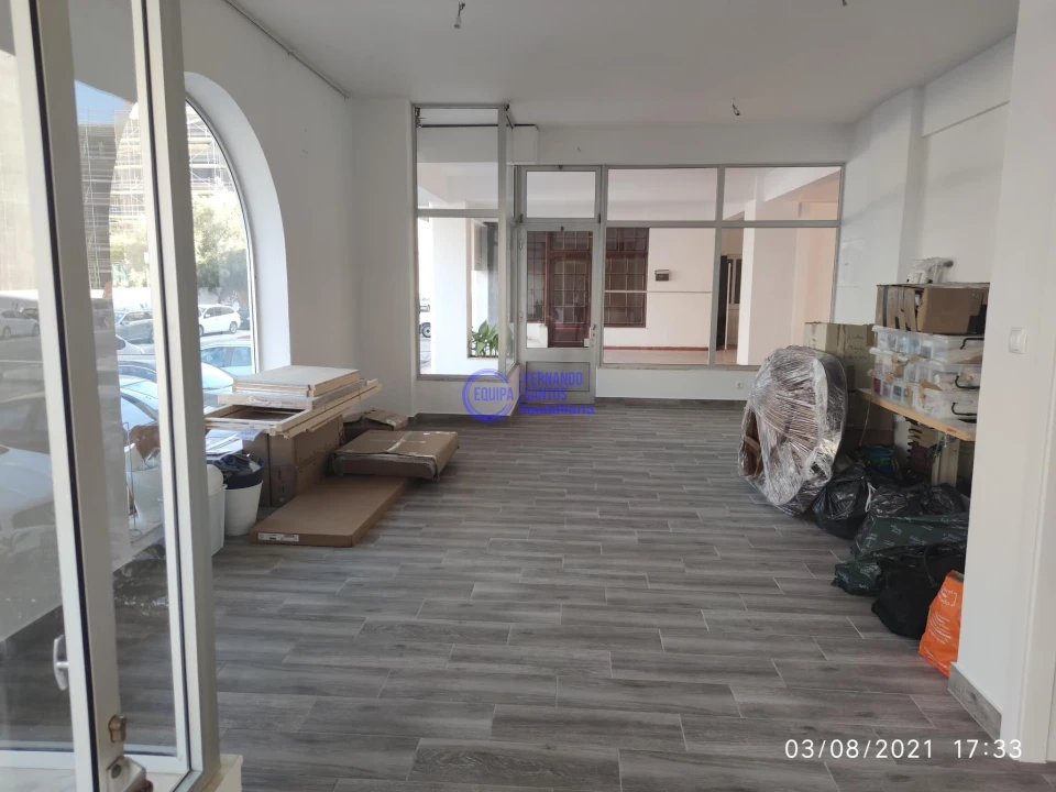 Negócio para Venda em Armação de Pera Foto 1