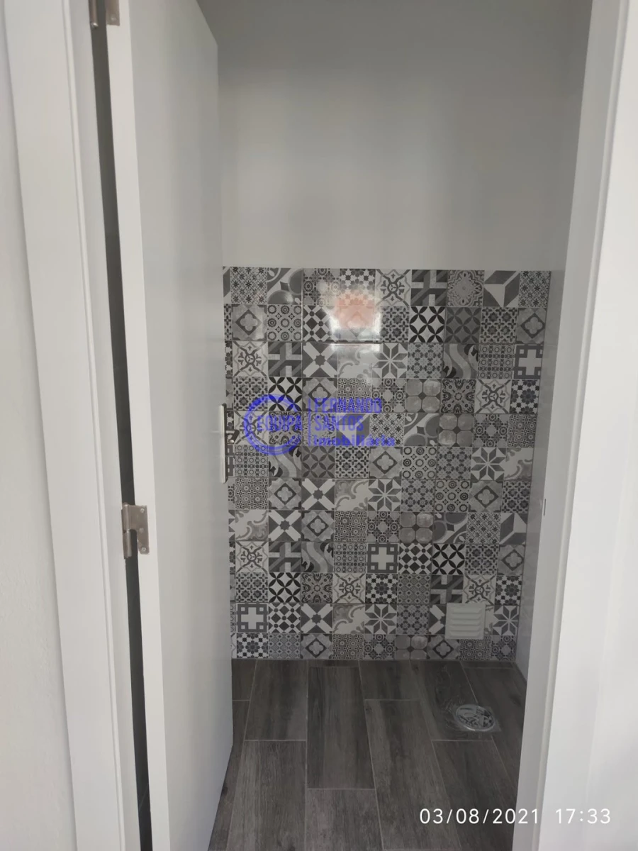 Negócio para Venda em Armação de Pera Foto 3