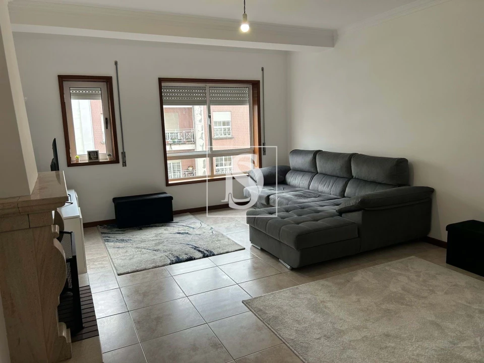Apartamento T2 para Venda em Eixo e Eirol Foto 2