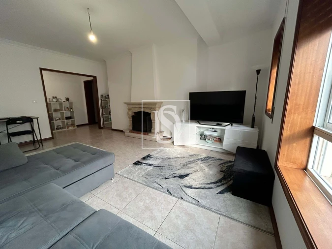 Apartamento T2 para Venda em Eixo e Eirol