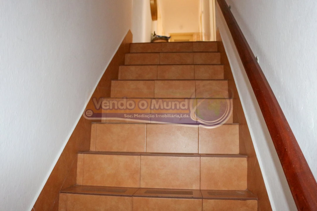 Moradia T2 para Venda em Mora Foto 3