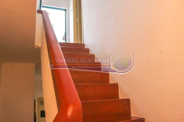 Moradia T2 para Venda em Mora Foto 16