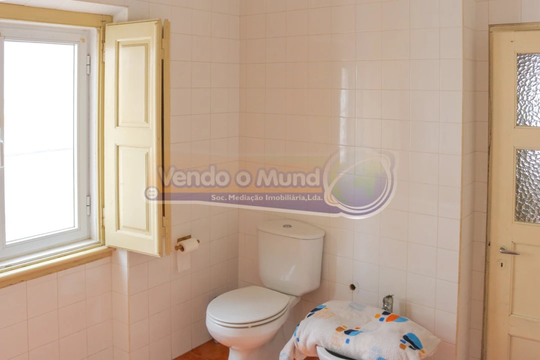 Moradia T2 para Venda em Mora Foto 14