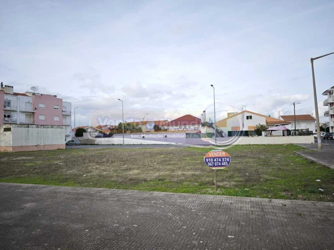 Terreno para Venda em Samora Correia Foto 2
