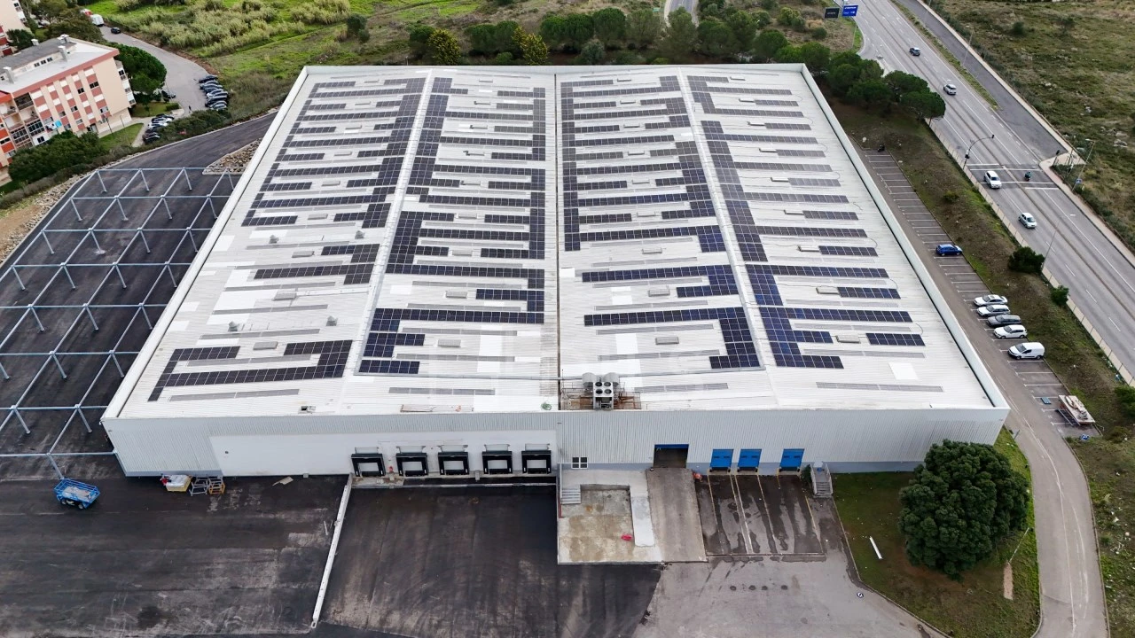 Armazém para Arrendamento em Rio de Mouro Foto 18