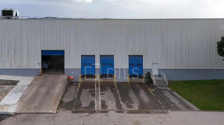 Armazém para Arrendamento em Rio de Mouro Foto 9