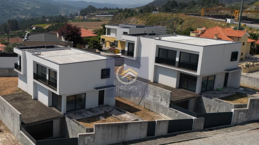 Moradia T3 para Venda em Amarante (São Gonçalo), Madalena, Cepelos e Gatão Foto 14