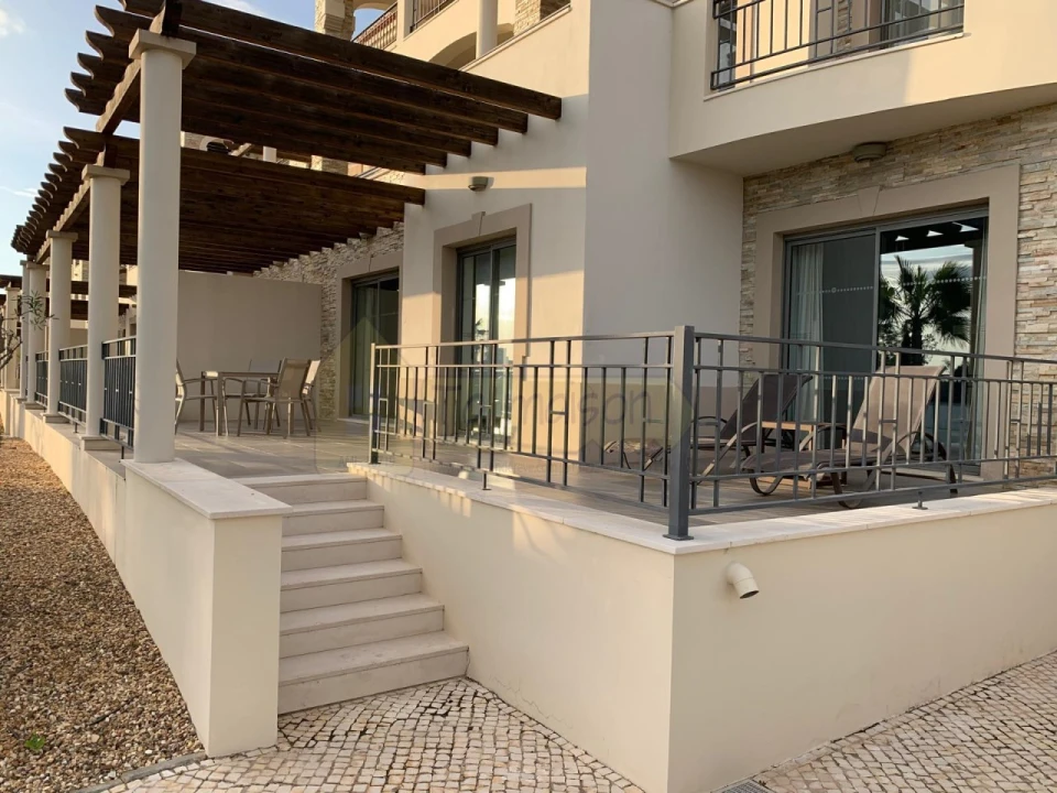 Apartamento T1 para Venda em Quarteira Foto 4