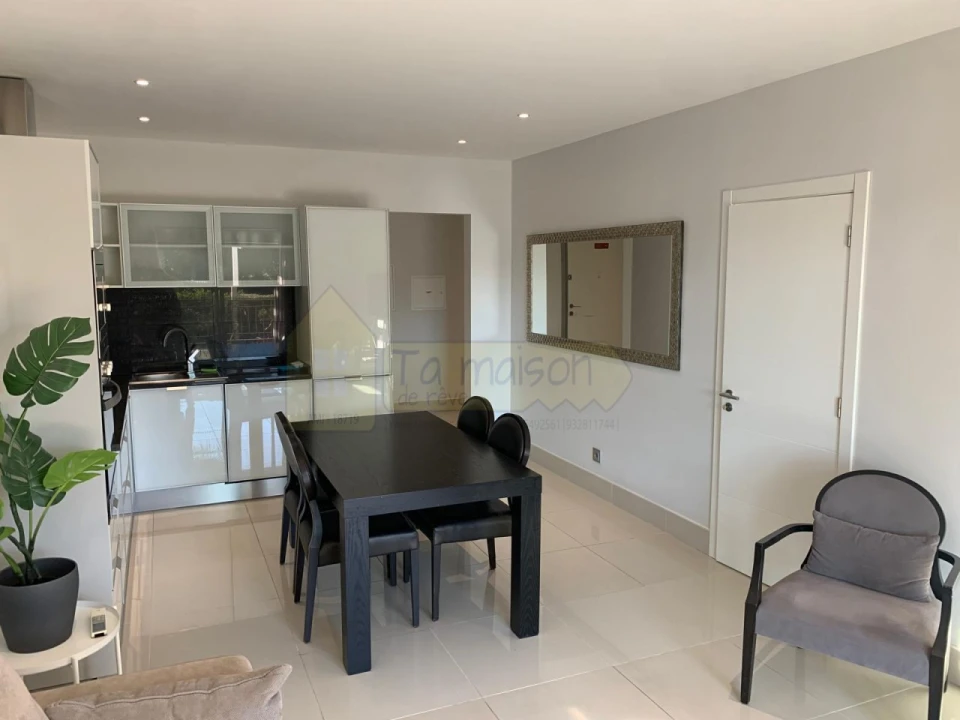 Apartamento T1 para Venda em Quarteira Foto 5