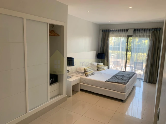 Apartamento T1 para Venda em Quarteira Foto 7