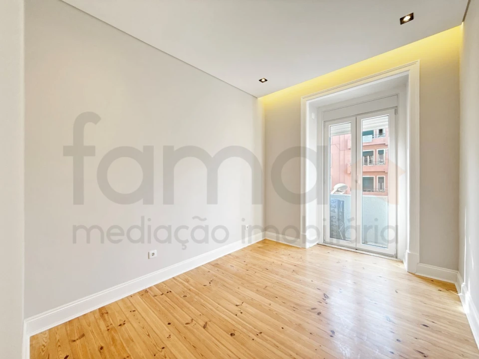 Apartamento T3 para Venda em Arroios Foto 35