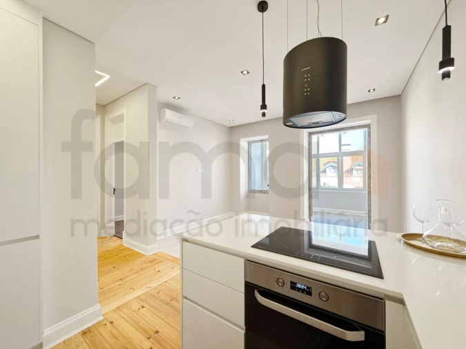 Apartamento T3 para Venda em Arroios Foto 11