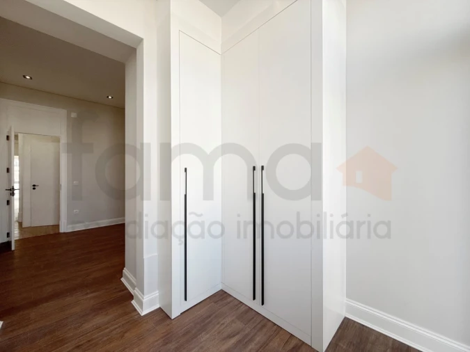 Apartamento T3 para Venda em Arroios Foto 24