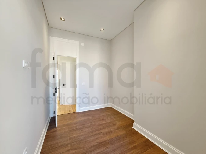 Apartamento T3 para Venda em Arroios Foto 25