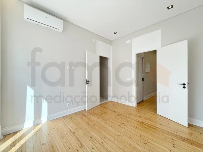 Apartamento T3 para Venda em Arroios Foto 30