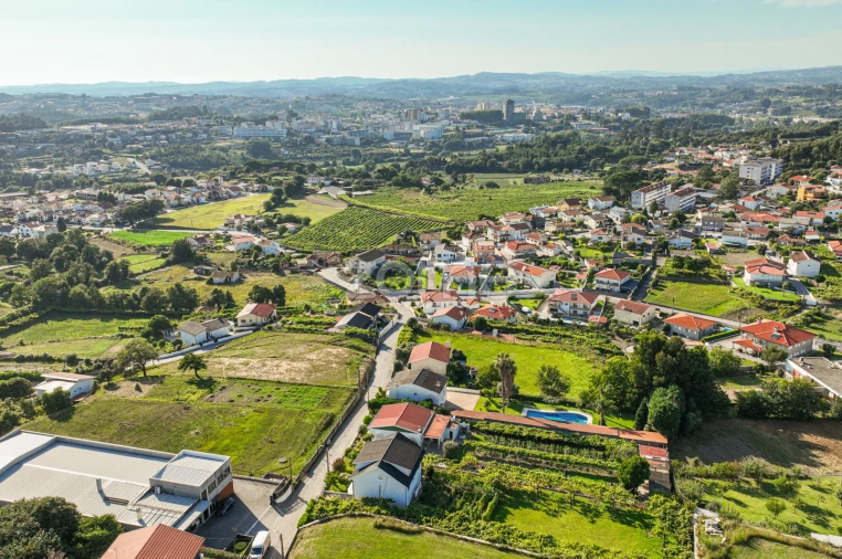 Moradia T5 para Venda em Santo Tirso, Couto (Santa Cristina e São Miguel) e Burgães Foto 53