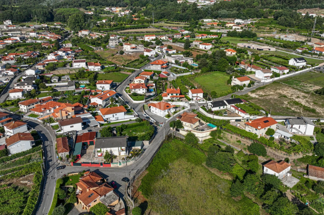 Moradia T5 para Venda em Santo Tirso, Couto (Santa Cristina e São Miguel) e Burgães Foto 46