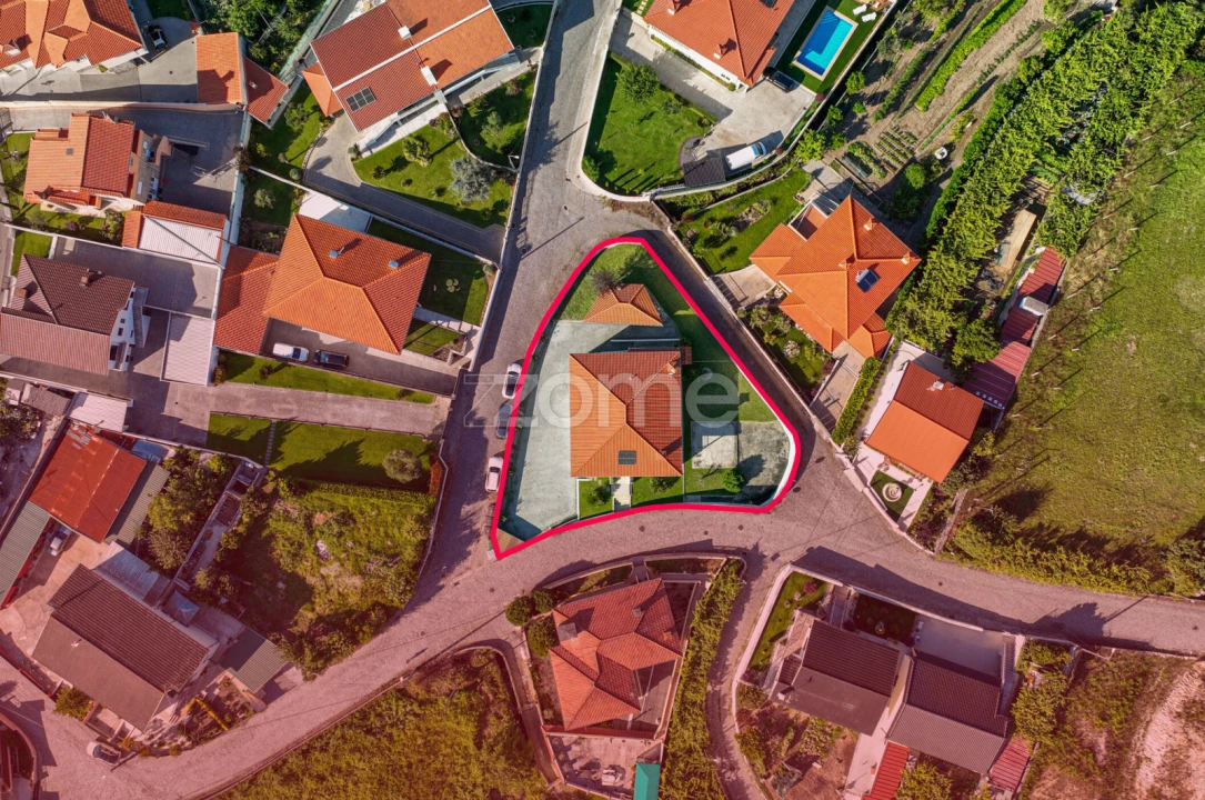 Moradia T5 para Venda em Santo Tirso, Couto (Santa Cristina e São Miguel) e Burgães Foto 43