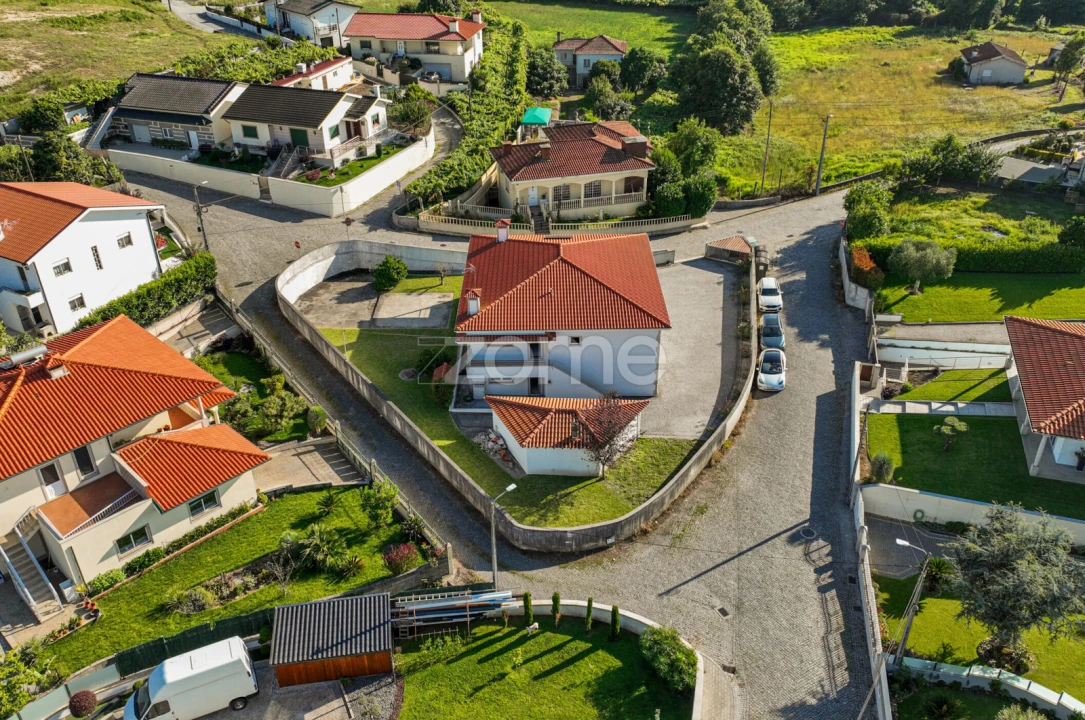 Moradia T5 para Venda em Santo Tirso, Couto (Santa Cristina e São Miguel) e Burgães Foto 40