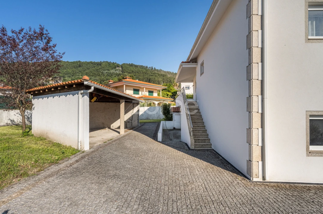 Moradia T5 para Venda em Santo Tirso, Couto (Santa Cristina e São Miguel) e Burgães Foto 31