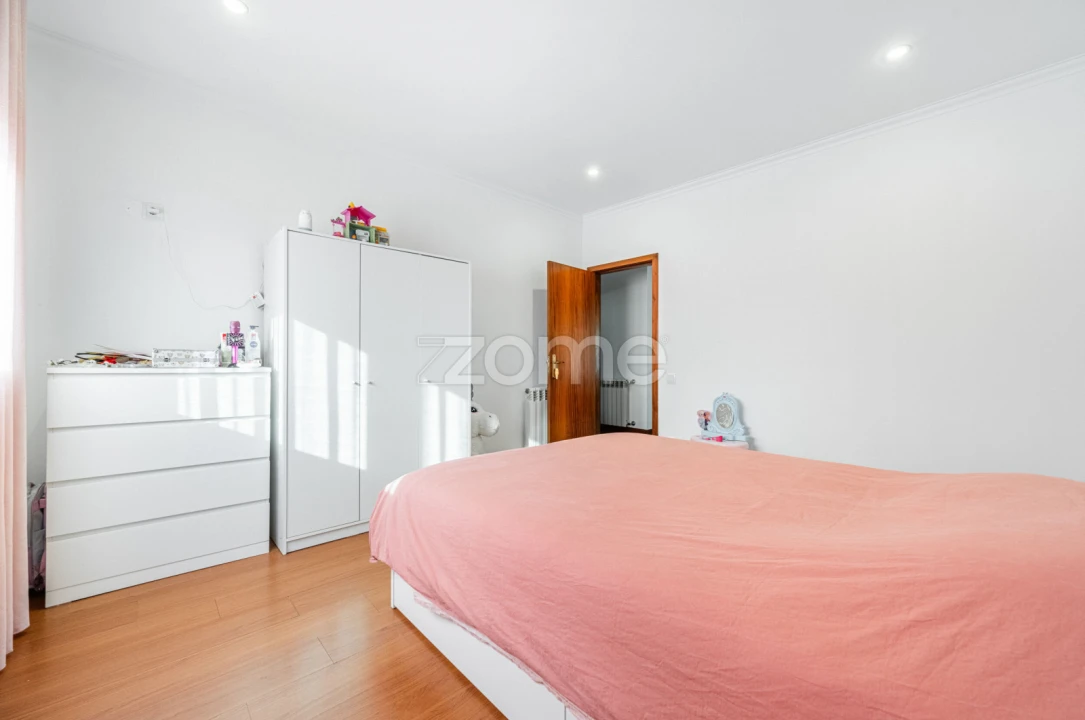 Moradia T5 para Venda em Santo Tirso, Couto (Santa Cristina e São Miguel) e Burgães Foto 28