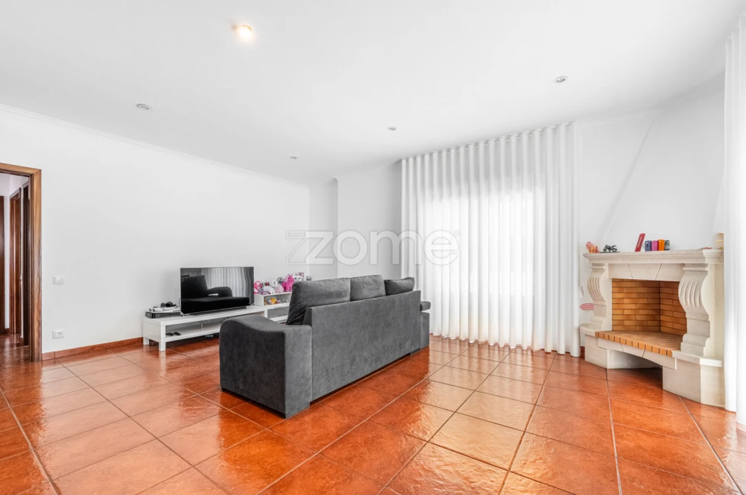 Moradia T5 para Venda em Santo Tirso, Couto (Santa Cristina e São Miguel) e Burgães Foto 12
