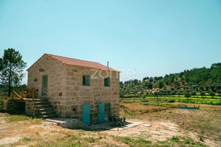 Quinta T2 para Venda em Juncais, Vila Ruiva e Vila Soeiro do Chão Foto 1