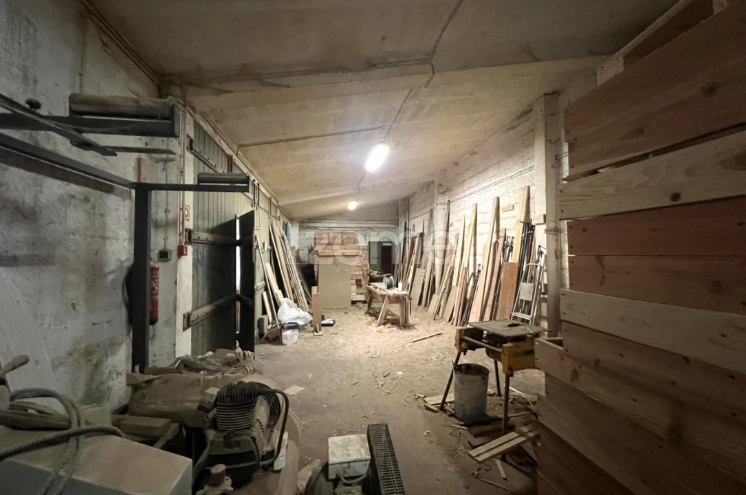 Moradia T4 para Venda em Rabo de Peixe Foto 28