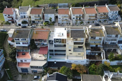 Moradia T9 para Venda em Loures