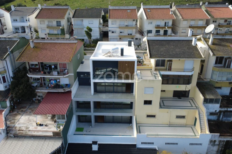 Moradia T9 para Venda em Loures Foto 28