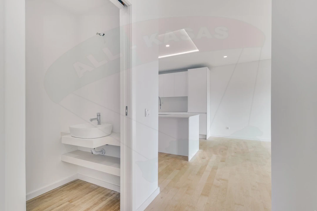 Moradia T4 para Venda em Pontinha e Famões Foto 17