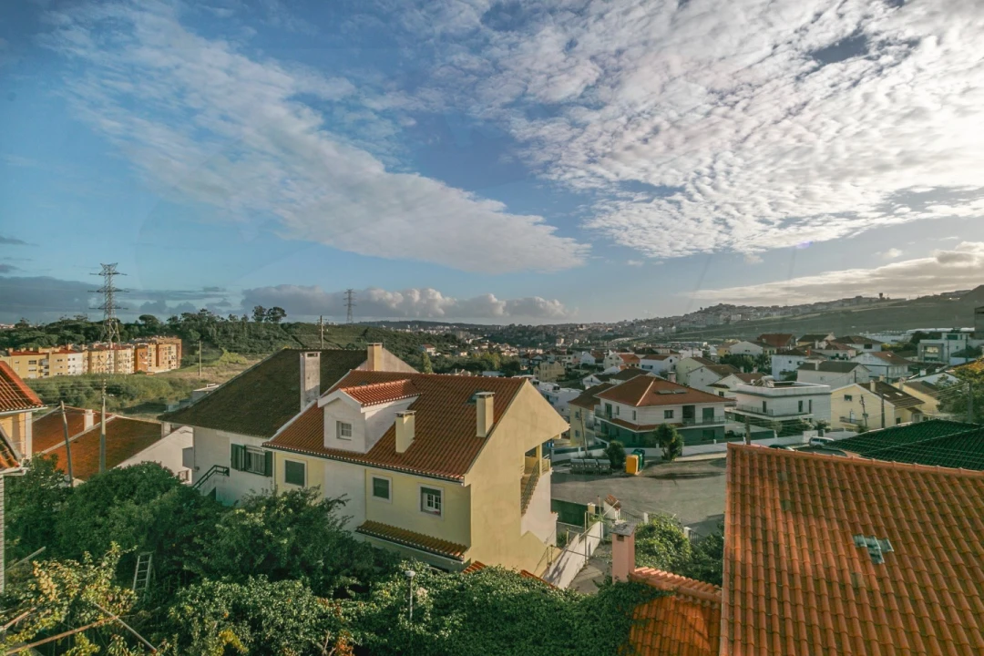 Moradia T4 para Venda em Pontinha e Famões Foto 42