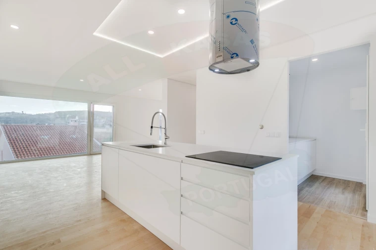 Moradia T4 para Venda em Pontinha e Famões Foto 13